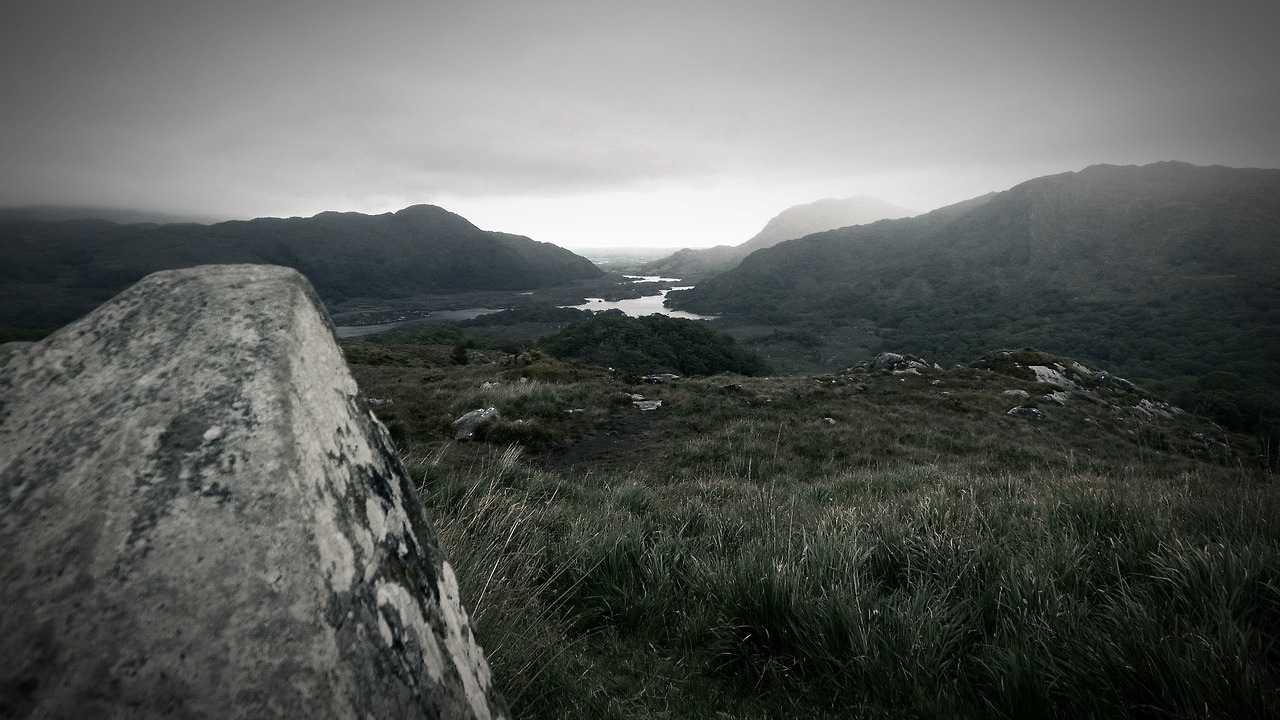 US Ukraine aid Middle East shift - Warm Insight Politics analysis